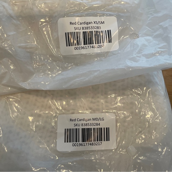 Official Taylor Swift Red TV Album Cardigan 2025 - Picture 6 of 8